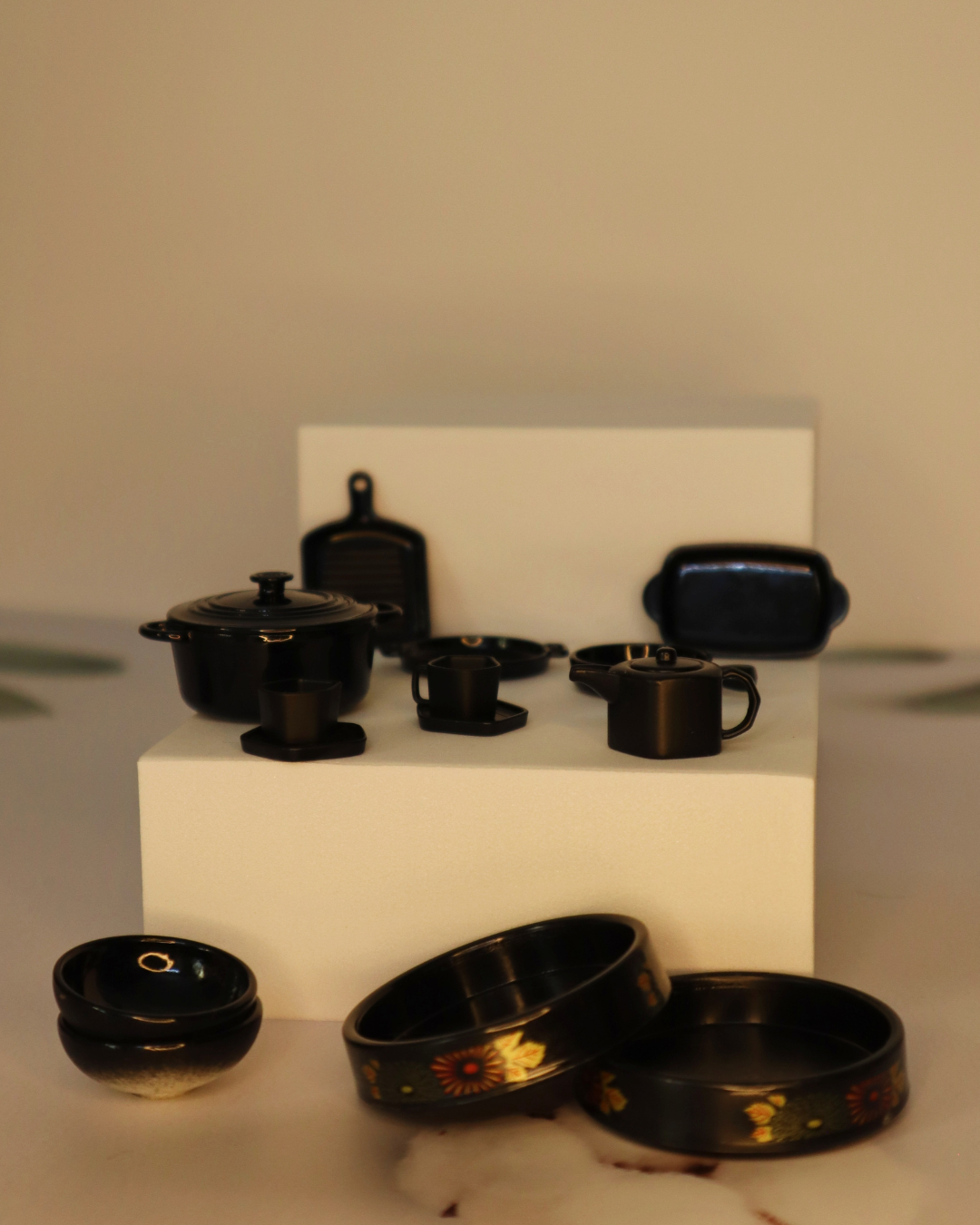 Black Beauty Kitchen Set
