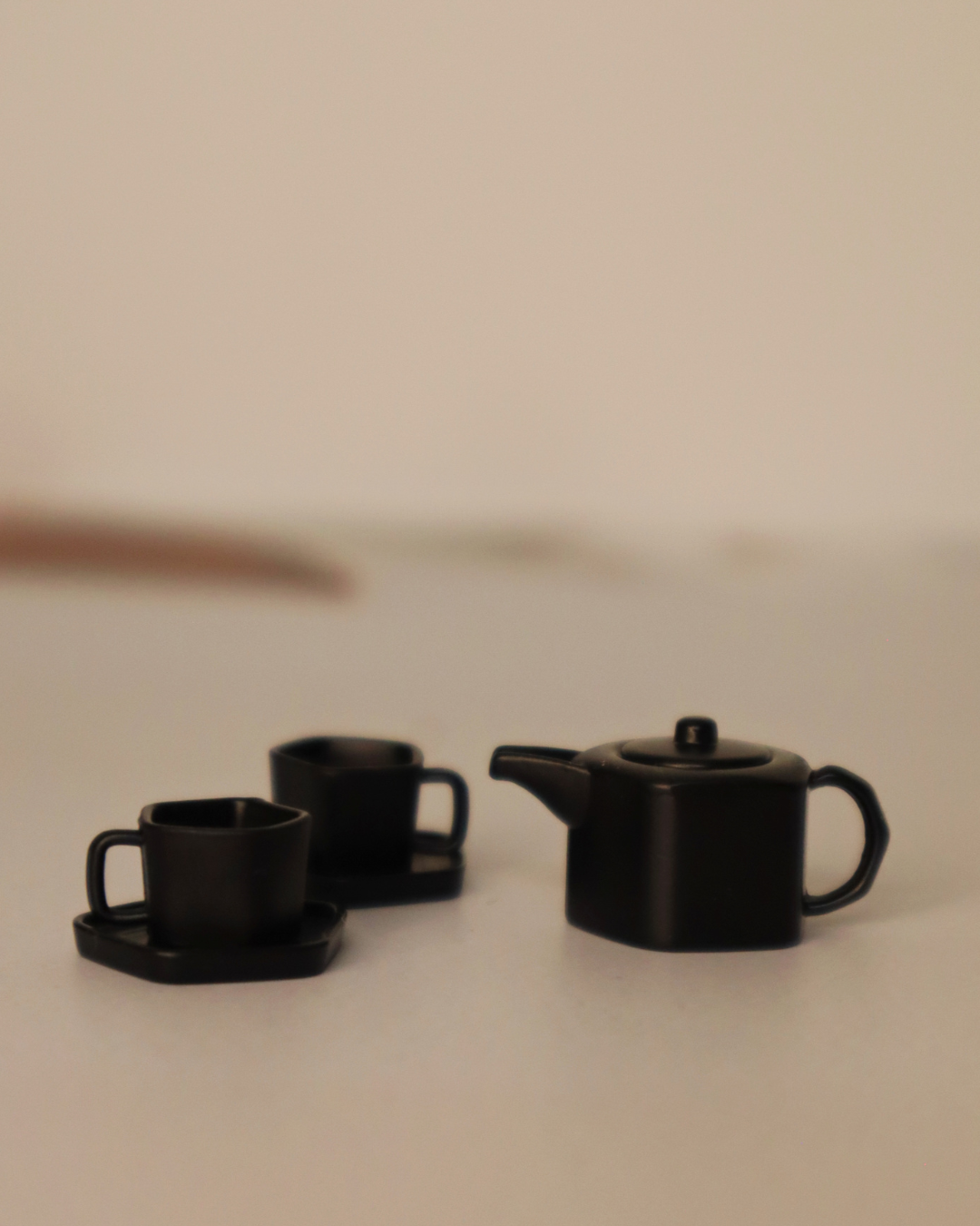 Black Beauty Kitchen Set